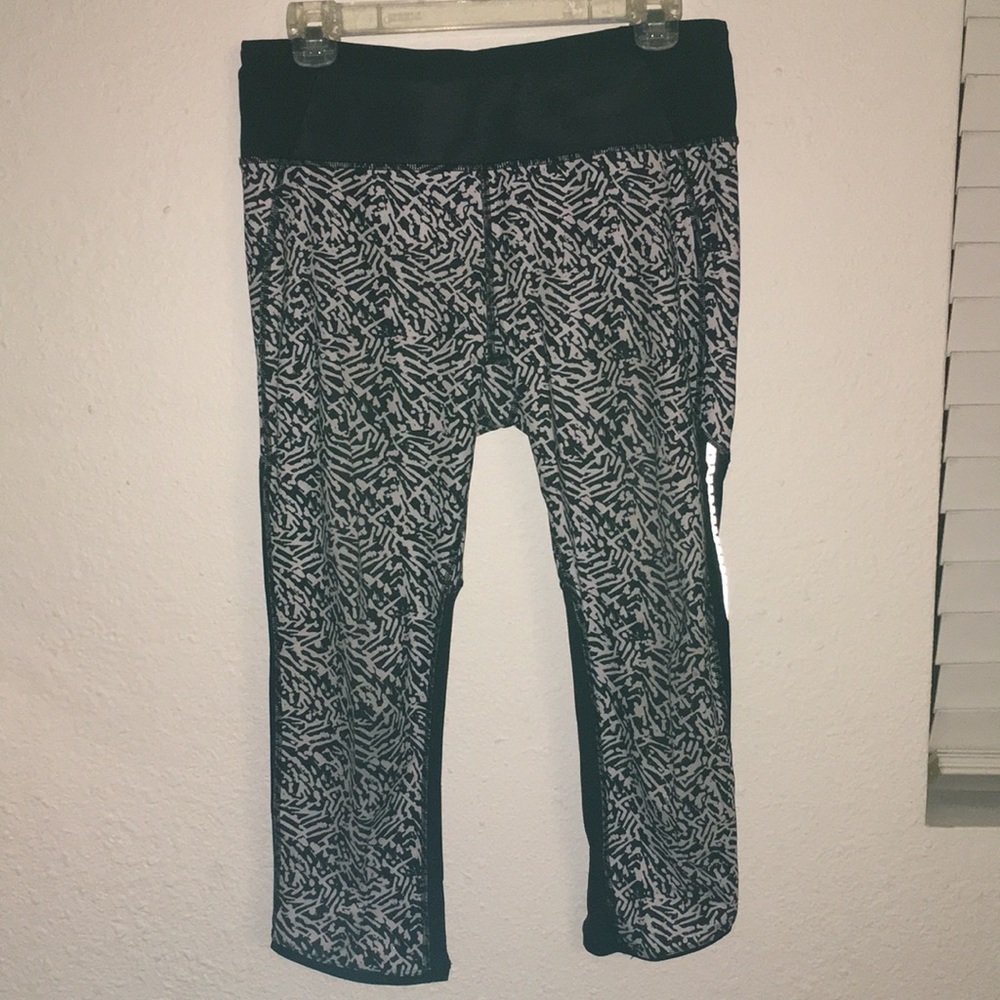 Lululemon Athletica Crops